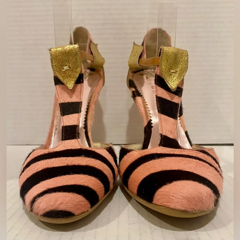 Ungaro Fuchsia Pink & Black Zebra Stripe Calf Hair Leather T-Strap Heels Italy - Picture 5 of 8